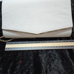 Chic White Crossbody Bag with Gold Chain